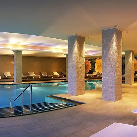 Falkensteiner Premium Edel:weiss 4* 렌베그