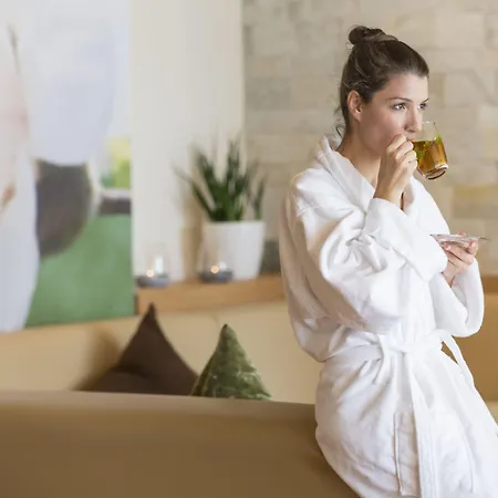 호텔 Falkensteiner Premium Edel:weiss 렌베그