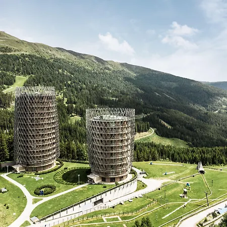 Falkensteiner Premium Edel:weiss 4* 렌베그