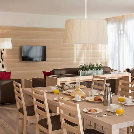 Hotel Falkensteiner Residences Edelweiss 4*