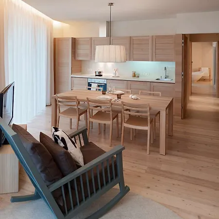 Falkensteiner Residences Edelweiss Hotel 4*